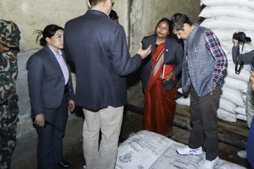 कृषि मन्त्री गीता चौधरीद्वारा कृषि सामग्री कम्पनीको निरीक्षण