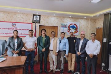 अवैध आयात र महँगो दानाले संकट: नेपाल लेयर्स कुखुरापालक संघको ठोस कदम माग