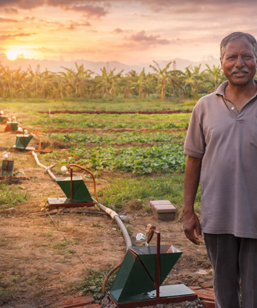 प्राध्यापन छाडेर खेतमा: काचाल्का सिँचाइबाट कृषि रूपान्तरणको प्रयास