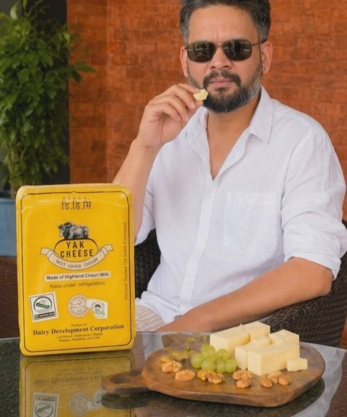 डीडीसीले किसानलाई ६५ करोड भुक्तानी गर्न बाँकी : ८० करोडका दुग्ध उत्पादन स्टकमा