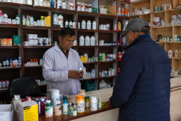 लुम्बिनीमा ‘अवैध’ भेटेरिनरी पसलको बिगबिगी : करिब ३०० औषधि व्यवसाय कानुनी दायराबाहिर