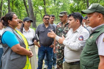 चितवनमा मन्त्री गीता चौधरीको निरीक्षण: मानव–वन्यजन्तु द्वन्द्व न्यूनीकरणदेखि टाइगर सेन्चुरीसम्मका योजनामा जोड