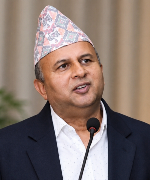 ‘अनुदानभन्दा मल, बीउ र बजार चाहिन्छ’ : किसानका आधारभूत समस्या समाधान गर्न पोखरेलको सरकारलाई आग्रह