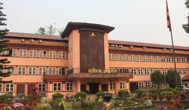 सर्वोच्चको परमादेशपछि अब पशु चिकित्सकले पनि औषधि सिफारिस गर्न पाउने